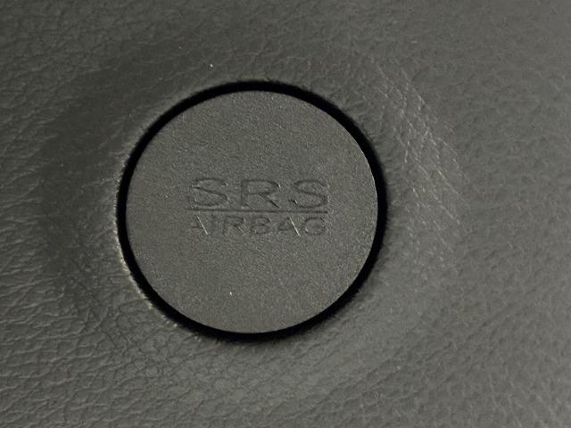 ジープ・レネゲード リミテッド　禁煙／バックカメラ／レーダークルーズ／ＥＴＣ／シートヒーター／メーカーナビ／ブラインドスポット／アップルカープレイ／パワーシート／ステアリングヒーター／アイドリングストップ（44枚目）