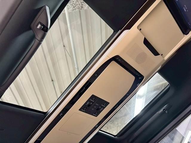 アルファードハイブリッド Ｅｘｅｃｕｔｉｖｅ　Ｌｏｕｎｇｅ　１オナ／サンルーフ／フリップダウン／デジタルミラー／全周囲／ＪＢＬ／ヘッドアップディスプレイ／アップルカープレイ／シートヒーター＆シートクーラー／ワイヤレス受電／ＡＣ１００Ｖ／ブラインドスポット（5枚目）