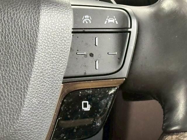 アルファードハイブリッド Ｅｘｅｃｕｔｉｖｅ　Ｌｏｕｎｇｅ　１オナ／サンルーフ／フリップダウン／デジタルミラー／全周囲／ＪＢＬ／ヘッドアップディスプレイ／アップルカープレイ／シートヒーター＆シートクーラー／ワイヤレス受電／ＡＣ１００Ｖ／ブラインドスポット（9枚目）