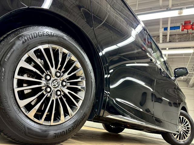 アルファードハイブリッド Ｅｘｅｃｕｔｉｖｅ　Ｌｏｕｎｇｅ　１オナ／サンルーフ／フリップダウン／デジタルミラー／全周囲／ＪＢＬ／ヘッドアップディスプレイ／アップルカープレイ／シートヒーター＆シートクーラー／ワイヤレス受電／ＡＣ１００Ｖ／ブラインドスポット（60枚目）