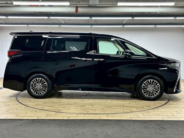 アルファードハイブリッド Ｅｘｅｃｕｔｉｖｅ　Ｌｏｕｎｇｅ　１オナ／サンルーフ／フリップダウン／デジタルミラー／全周囲／ＪＢＬ／ヘッドアップディスプレイ／アップルカープレイ／シートヒーター＆シートクーラー／ワイヤレス受電／ＡＣ１００Ｖ／ブラインドスポット（72枚目）