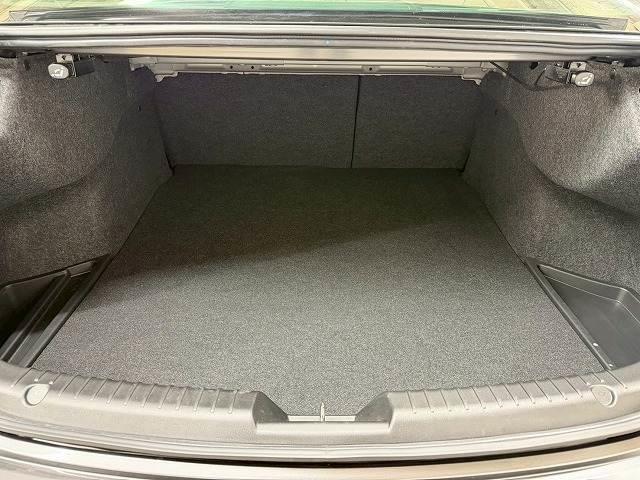 ＭＡＺＤＡ６セダン ２５Ｓ　Ｌ　Ｐａｃｋａｇｅ　禁煙／ＢＯＳＥ／本革／レーダークルーズ／ブラインドスポット／ヘッドアップディスプレイ／ＥＴＣ／ステアリングヒーター／レーンキープ／後席シートヒーター／パドルシフト／オートエアコン（20枚目）
