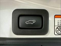 電動リアゲート搭載。 6