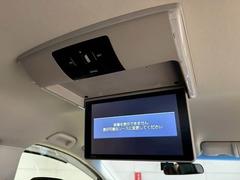 【フリップダウンモニター】家族や仲間とのドライブもこのモニターさえあれば長距離ドライブも盛り上がりますね。 5