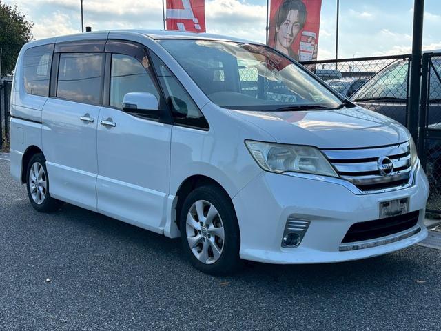 セレナ ハイウェイスター　走行距離１１００００キロ　車検整備　両側パワースライドドア　バックカメラ　ＨＤＤナビ　オートクルーズコントロール　日産純正アルミホイール　横滑り防止装置（7枚目）