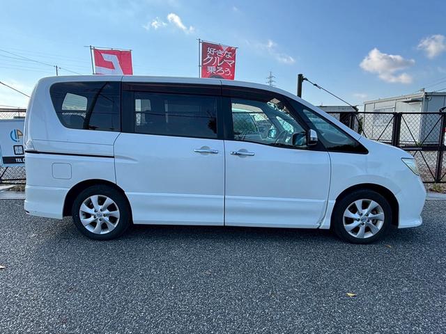 セレナ ハイウェイスター　走行距離１１００００キロ　車検整備　両側パワースライドドア　バックカメラ　ＨＤＤナビ　オートクルーズコントロール　日産純正アルミホイール　横滑り防止装置（11枚目）