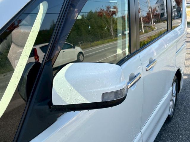 セレナ ハイウェイスター　走行距離１１００００キロ　車検整備　両側パワースライドドア　バックカメラ　ＨＤＤナビ　オートクルーズコントロール　日産純正アルミホイール　横滑り防止装置（13枚目）