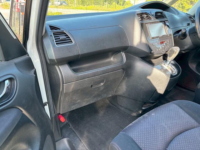 セレナ ハイウェイスター　走行距離１１００００キロ　車検整備　両側パワースライドドア　バックカメラ　ＨＤＤナビ　オートクルーズコントロール　日産純正アルミホイール　横滑り防止装置（36枚目）