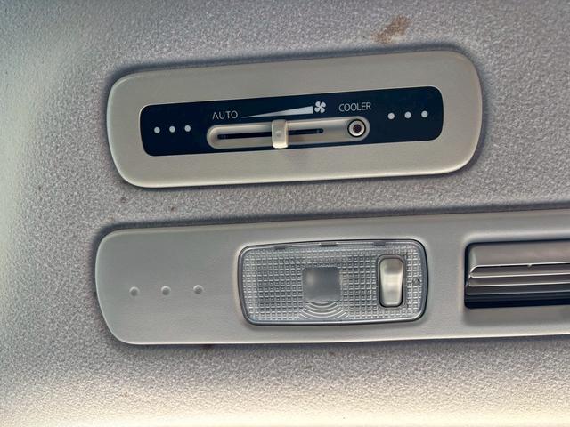 セレナ ハイウェイスター　走行距離１１００００キロ　車検整備　両側パワースライドドア　バックカメラ　ＨＤＤナビ　オートクルーズコントロール　日産純正アルミホイール　横滑り防止装置（41枚目）