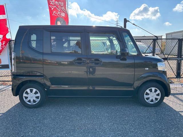 N-BOX G・Lパッケージ 走行距離110000キロ 車検整備 オートエアコン 両側スライドドア 片側電動スライドドア 電動格納ミラー エコモード ETC車載器 横滑り防止装置 ホンダ純正ホイールキャップ(10枚目)