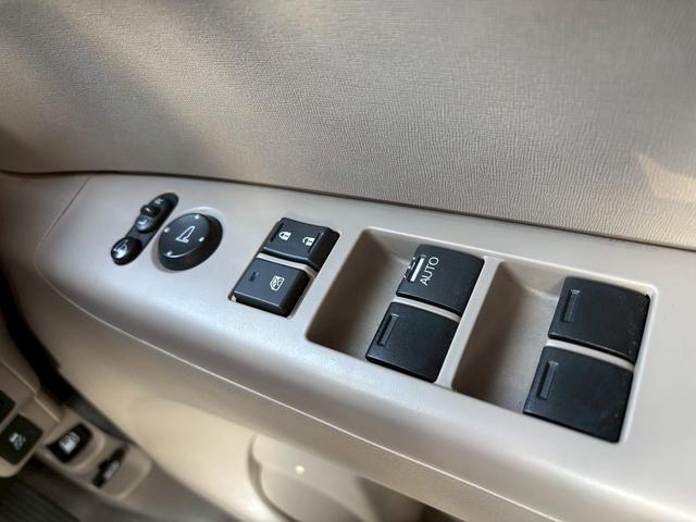 N-BOX G・Lパッケージ 走行距離110000キロ 車検整備 オートエアコン 両側スライドドア 片側電動スライドドア 電動格納ミラー エコモード ETC車載器 横滑り防止装置 ホンダ純正ホイールキャップ(37枚目)