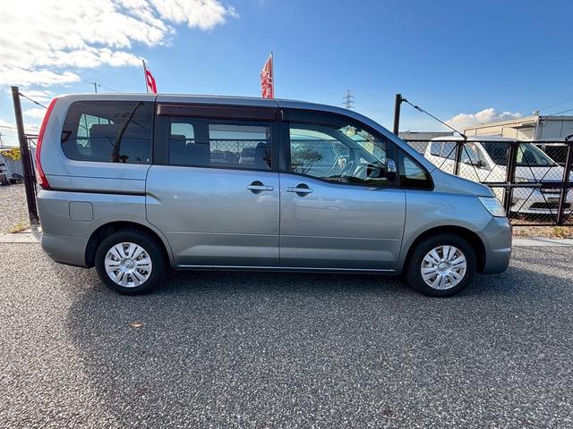 セレナ 20S Vセレクション 走行距離85000キロ 車検整備 日産純正ホイールキャップ 両側パワースライドドア メモリーナビ バックカメラ ETC車載器 電動格納ミラー オートエアコン(8枚目)