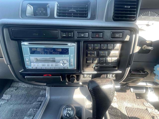 ランドクルーザー８０ ＶＸリミテッド　４ＷＤ　ＥＴＣ　ヘッドライトウォッシャー　アルミホイール　ＡＴ　ＣＤ　カセット　エアコン　パワーウィンドウ（3枚目）