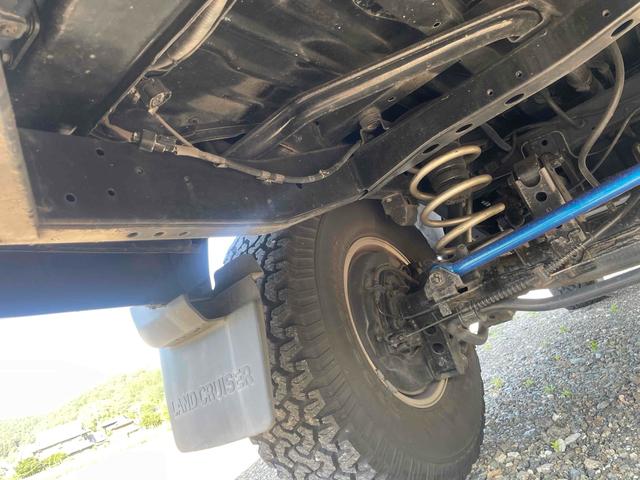 ランドクルーザー８０ ＶＸリミテッド　４ＷＤ　ＥＴＣ　ヘッドライトウォッシャー　アルミホイール　ＡＴ　ＣＤ　カセット　エアコン　パワーウィンドウ（27枚目）
