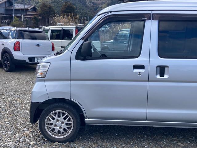 ハイゼットカーゴ ＤＸ　ＳＡＩＩＩ　ハイルーフ　４ＷＤ　パワステ・エアコン（11枚目）