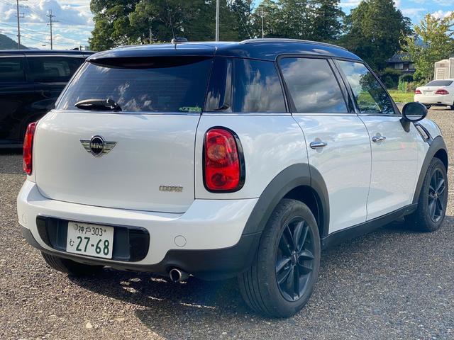 ＭＩＮＩ ワン　クロスオーバー　アルミ　サイドエアバック　オートエアコン　セキュリティアラーム　横滑り防止システム　ＥＴＣ車載器　助手席エアバック　キーレス　ＡＢＳ　ＰＷ　エアバック　パワーステアリング　ルーフレール（5枚目）