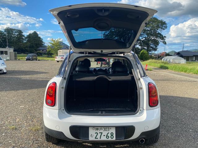 ＭＩＮＩ ワン　クロスオーバー　アルミ　サイドエアバック　オートエアコン　セキュリティアラーム　横滑り防止システム　ＥＴＣ車載器　助手席エアバック　キーレス　ＡＢＳ　ＰＷ　エアバック　パワーステアリング　ルーフレール（12枚目）