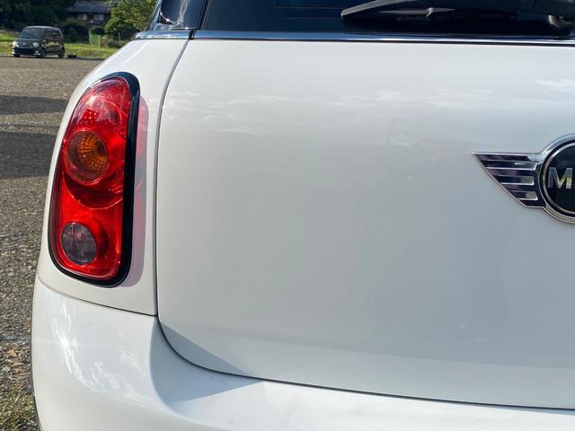 ＭＩＮＩ ワン　クロスオーバー　アルミ　サイドエアバック　オートエアコン　セキュリティアラーム　横滑り防止システム　ＥＴＣ車載器　助手席エアバック　キーレス　ＡＢＳ　ＰＷ　エアバック　パワーステアリング　ルーフレール（28枚目）