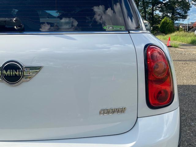 ＭＩＮＩ ワン　クロスオーバー　アルミ　サイドエアバック　オートエアコン　セキュリティアラーム　横滑り防止システム　ＥＴＣ車載器　助手席エアバック　キーレス　ＡＢＳ　ＰＷ　エアバック　パワーステアリング　ルーフレール（29枚目）