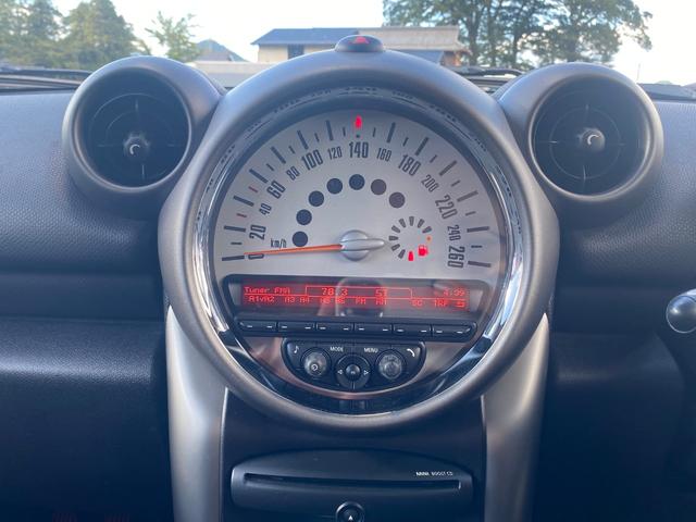 ＭＩＮＩ ワン　クロスオーバー　アルミ　サイドエアバック　オートエアコン　セキュリティアラーム　横滑り防止システム　ＥＴＣ車載器　助手席エアバック　キーレス　ＡＢＳ　ＰＷ　エアバック　パワーステアリング　ルーフレール（38枚目）