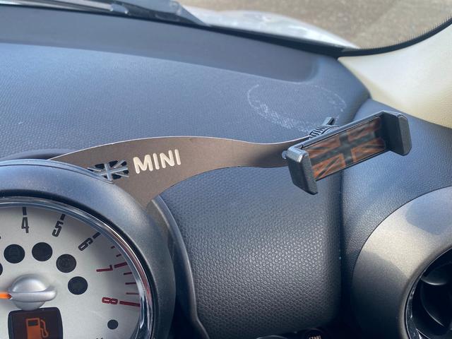 ＭＩＮＩ ワン　クロスオーバー　アルミ　サイドエアバック　オートエアコン　セキュリティアラーム　横滑り防止システム　ＥＴＣ車載器　助手席エアバック　キーレス　ＡＢＳ　ＰＷ　エアバック　パワーステアリング　ルーフレール（45枚目）