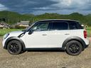 ＭＩＮＩ ワン　クロスオーバー　アルミ　サイドエアバック　オートエアコン　セキュリティアラーム　横滑り防止システム　ＥＴＣ車載器　助手席エアバック　キーレス　ＡＢＳ　ＰＷ　エアバック　パワーステアリング　ルーフレール（4枚目）