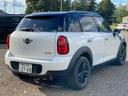 ＭＩＮＩ ワン　クロスオーバー　アルミ　サイドエアバック　オートエアコン　セキュリティアラーム　横滑り防止システム　ＥＴＣ車載器　助手席エアバック　キーレス　ＡＢＳ　ＰＷ　エアバック　パワーステアリング　ルーフレール（5枚目）