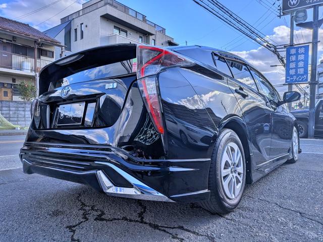 プリウス Ｓ　フルエアロ／純ナビフルセグ／Ｂカメラ／ＢＴ／ＥＴＣ／ステリモ／ＬＥＤヘッド／オートライト／オートＡＣ／ＶＳＣ／フォグ／純１５ＡＷ／ウィンカーミラー／シートリフター／バニティミラー／ＣＤ／ＤＶＤ（17枚目）