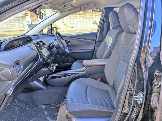 プリウス Ｓ　フルエアロ／純ナビフルセグ／Ｂカメラ／ＢＴ／ＥＴＣ／ステリモ／ＬＥＤヘッド／オートライト／オートＡＣ／ＶＳＣ／フォグ／純１５ＡＷ／ウィンカーミラー／シートリフター／バニティミラー／ＣＤ／ＤＶＤ（42枚目）