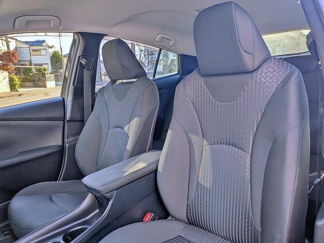 プリウス Ｓ　フルエアロ／純ナビフルセグ／Ｂカメラ／ＢＴ／ＥＴＣ／ステリモ／ＬＥＤヘッド／オートライト／オートＡＣ／ＶＳＣ／フォグ／純１５ＡＷ／ウィンカーミラー／シートリフター／バニティミラー／ＣＤ／ＤＶＤ（43枚目）