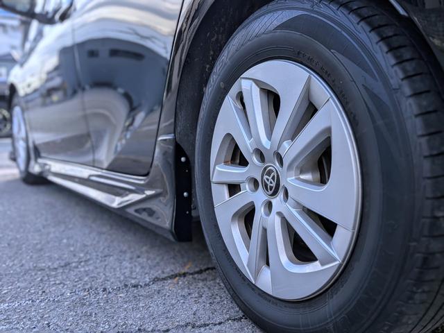 プリウス Ｓ　フルエアロ／純ナビフルセグ／Ｂカメラ／ＢＴ／ＥＴＣ／ステリモ／ＬＥＤヘッド／オートライト／オートＡＣ／ＶＳＣ／フォグ／純１５ＡＷ／ウィンカーミラー／シートリフター／バニティミラー／ＣＤ／ＤＶＤ（54枚目）