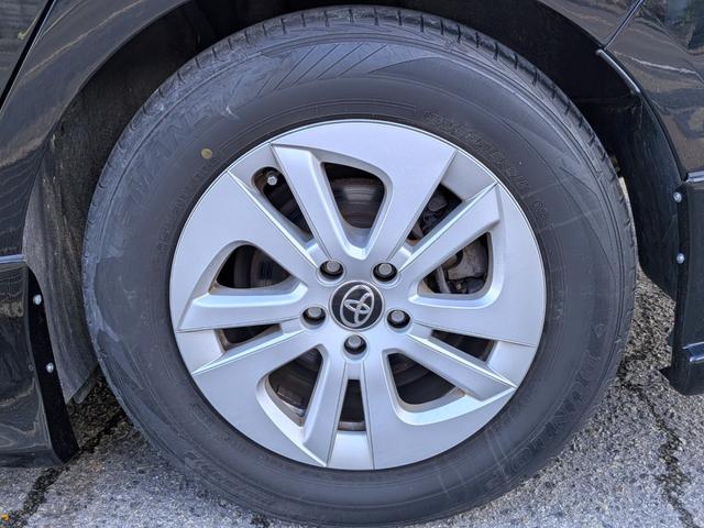 プリウス Ｓ　フルエアロ／純ナビフルセグ／Ｂカメラ／ＢＴ／ＥＴＣ／ステリモ／ＬＥＤヘッド／オートライト／オートＡＣ／ＶＳＣ／フォグ／純１５ＡＷ／ウィンカーミラー／シートリフター／バニティミラー／ＣＤ／ＤＶＤ（56枚目）