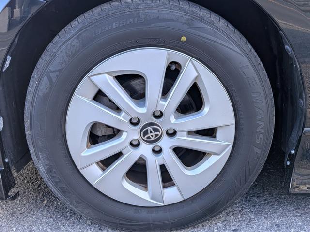 プリウス Ｓ　フルエアロ／純ナビフルセグ／Ｂカメラ／ＢＴ／ＥＴＣ／ステリモ／ＬＥＤヘッド／オートライト／オートＡＣ／ＶＳＣ／フォグ／純１５ＡＷ／ウィンカーミラー／シートリフター／バニティミラー／ＣＤ／ＤＶＤ（57枚目）