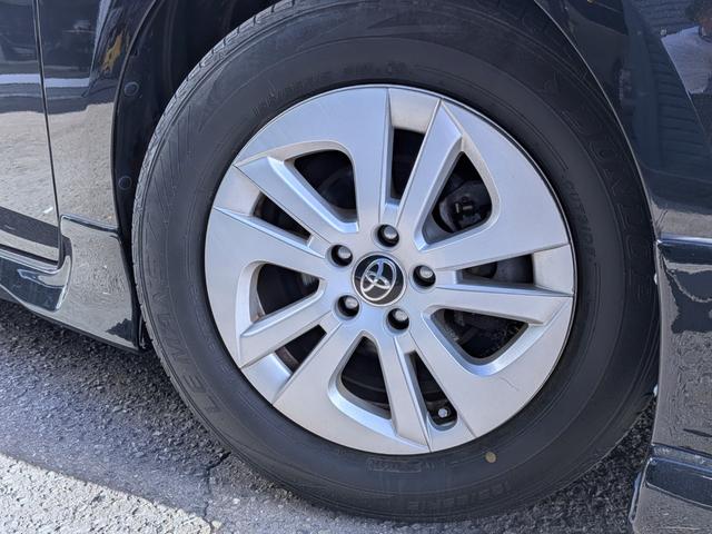 プリウス Ｓ　フルエアロ／純ナビフルセグ／Ｂカメラ／ＢＴ／ＥＴＣ／ステリモ／ＬＥＤヘッド／オートライト／オートＡＣ／ＶＳＣ／フォグ／純１５ＡＷ／ウィンカーミラー／シートリフター／バニティミラー／ＣＤ／ＤＶＤ（58枚目）