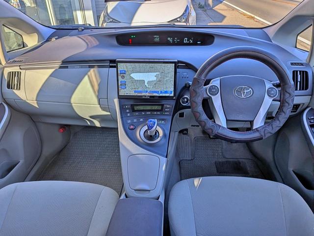 プリウス S 10型ナビフルセグ/Bカメラ/HID/ETC/禁煙/BT/HDMI/スマホ連携/フォグ/オートライト/スマートキー/純15AW/CD/DVD/ウィンカーミラー/シートリフター(5枚目)