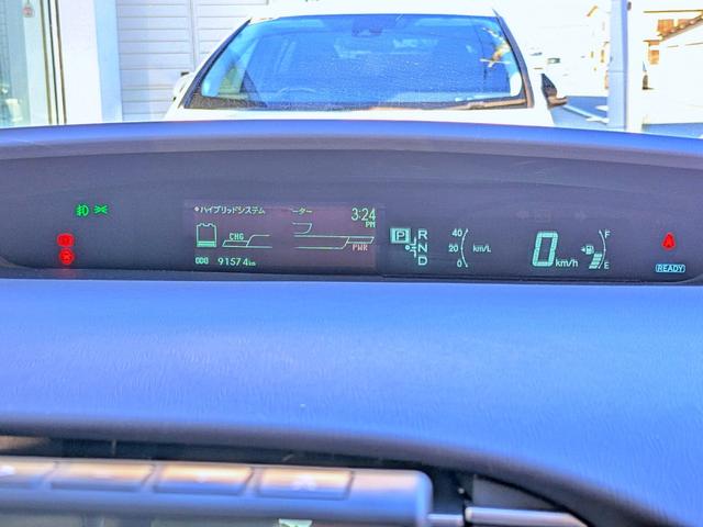 プリウス S 10型ナビフルセグ/Bカメラ/HID/ETC/禁煙/BT/HDMI/スマホ連携/フォグ/オートライト/スマートキー/純15AW/CD/DVD/ウィンカーミラー/シートリフター(30枚目)