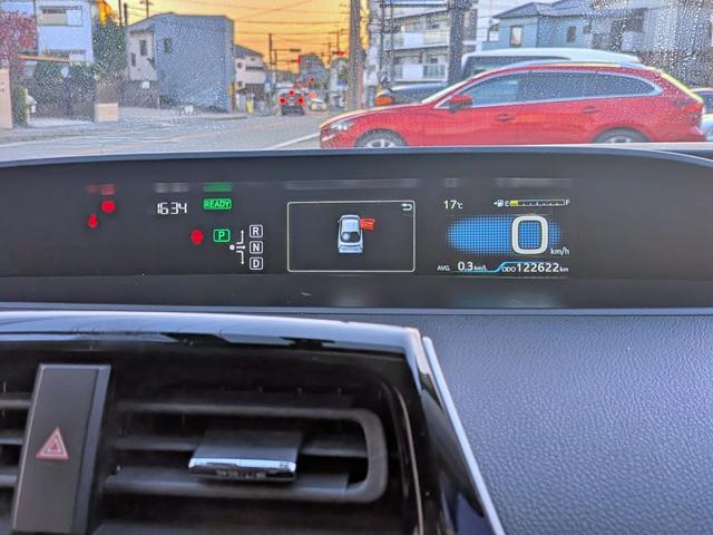 プリウス Ｓ　フルエアロ／純ナビ地デジ／ＢＴ／ＬＥＤヘッド／スマートキー／ステリモ／オートＡＣ／オートライト／ウィンカーミラー／純１５ＡＷ／ＶＳＣ／トノカバー／シートリフター／ＣＤ／ＡＵＸ（27枚目）