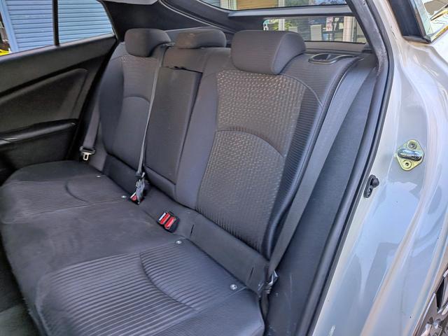 プリウス Ｓ　フルエアロ／純ナビ地デジ／ＢＴ／ＬＥＤヘッド／スマートキー／ステリモ／オートＡＣ／オートライト／ウィンカーミラー／純１５ＡＷ／ＶＳＣ／トノカバー／シートリフター／ＣＤ／ＡＵＸ（48枚目）