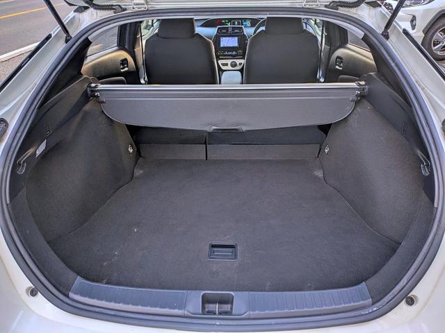 プリウス Ｓ　フルエアロ／純ナビ地デジ／ＢＴ／ＬＥＤヘッド／スマートキー／ステリモ／オートＡＣ／オートライト／ウィンカーミラー／純１５ＡＷ／ＶＳＣ／トノカバー／シートリフター／ＣＤ／ＡＵＸ（51枚目）