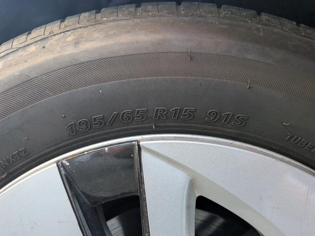 プリウス Ｓ　フルエアロ／純ナビ地デジ／ＢＴ／ＬＥＤヘッド／スマートキー／ステリモ／オートＡＣ／オートライト／ウィンカーミラー／純１５ＡＷ／ＶＳＣ／トノカバー／シートリフター／ＣＤ／ＡＵＸ（57枚目）