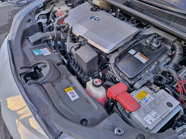 プリウス Ｓ　フルエアロ／純ナビ地デジ／ＢＴ／ＬＥＤヘッド／スマートキー／ステリモ／オートＡＣ／オートライト／ウィンカーミラー／純１５ＡＷ／ＶＳＣ／トノカバー／シートリフター／ＣＤ／ＡＵＸ（60枚目）