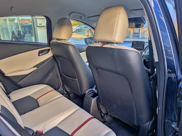 デミオ ＸＤツーリング　Ｌパッケージ　６ＭＴ／衝突軽減／純ナビ／ハーフレザー／ＨＵＤ／ＥＴＣ／クルコン／フルセグ／ＢＴ／オートＡＣ／ＬＥＤヘッド／フォグ／オートライト／ＶＤＣ／アイドリングＳＴＯＰ／純１６ＡＷ／ステリモ／リアスポイラー（47枚目）