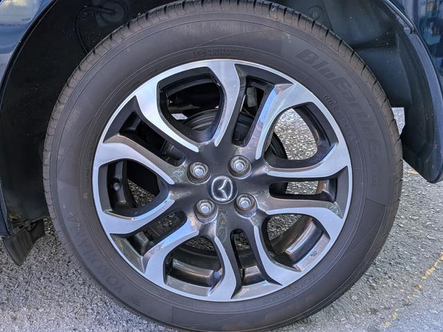 デミオ ＸＤツーリング　Ｌパッケージ　６ＭＴ／衝突軽減／純ナビ／ハーフレザー／ＨＵＤ／ＥＴＣ／クルコン／フルセグ／ＢＴ／オートＡＣ／ＬＥＤヘッド／フォグ／オートライト／ＶＤＣ／アイドリングＳＴＯＰ／純１６ＡＷ／ステリモ／リアスポイラー（58枚目）