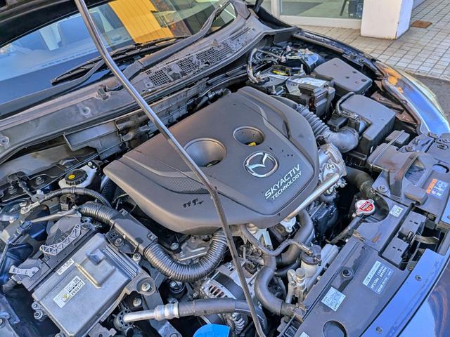 デミオ ＸＤツーリング　Ｌパッケージ　６ＭＴ／衝突軽減／純ナビ／ハーフレザー／ＨＵＤ／ＥＴＣ／クルコン／フルセグ／ＢＴ／オートＡＣ／ＬＥＤヘッド／フォグ／オートライト／ＶＤＣ／アイドリングＳＴＯＰ／純１６ＡＷ／ステリモ／リアスポイラー（62枚目）