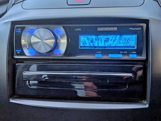 デミオ スポルト 5MT/USB/禁煙/ETC/HID/純16AW/キーレス/AUX/フォグ/電格ミラー/バニティミラー/エアコン/シートリフター/トノカバー(7枚目)