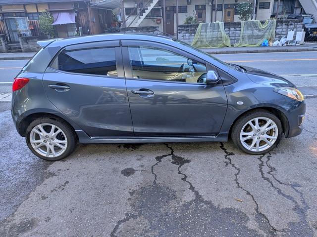 デミオ スポルト 5MT/USB/禁煙/ETC/HID/純16AW/キーレス/AUX/フォグ/電格ミラー/バニティミラー/エアコン/シートリフター/トノカバー(14枚目)