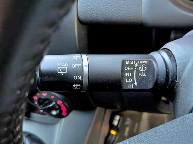 デミオ スポルト 5MT/USB/禁煙/ETC/HID/純16AW/キーレス/AUX/フォグ/電格ミラー/バニティミラー/エアコン/シートリフター/トノカバー(28枚目)