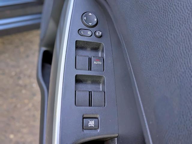 デミオ スポルト 5MT/USB/禁煙/ETC/HID/純16AW/キーレス/AUX/フォグ/電格ミラー/バニティミラー/エアコン/シートリフター/トノカバー(30枚目)