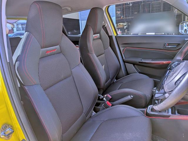 スイフトスポーツ ベースグレード　６ＭＴ／８型ナビ／ＢＴ／クルコン／シートヒーター／フルセグ／ＤＶＤ／ＵＳＢ／Ｍサーバ／オートＡＣ／純１７ＡＷ／ＥＴＣ／スマートキー／ＥＳＰ／ＬＥＤヘッド／フォグ／オートライト／ステリモ／シートリフター（11枚目）