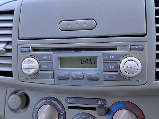 マーチ １２Ｓ　５ＭＴ／禁煙／ＣＤ／シートリフター／エアコン／バニティミラー／電動ミラー／ドリンクホルダー／トノカバー／パワーウィンドウ／純正１４インチホイ―ル（7枚目）